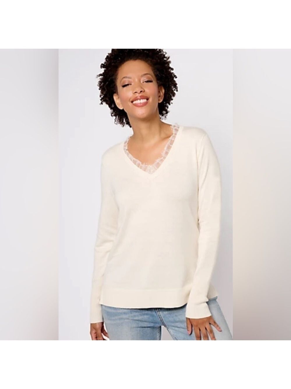 SOFT Surroundings Lace V Neck Long Sleeve Tee Size Small.